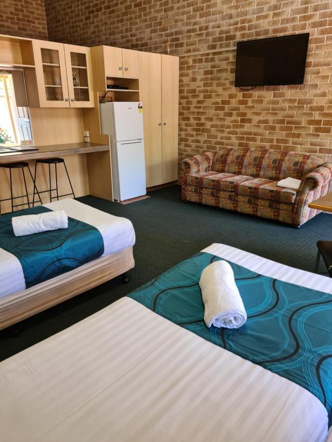 Country Gardens Motor Inn Toowoomba Exterior foto