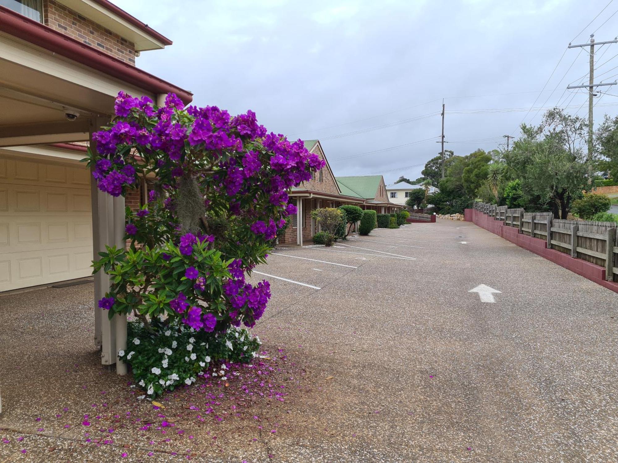 Country Gardens Motor Inn Toowoomba Exterior foto