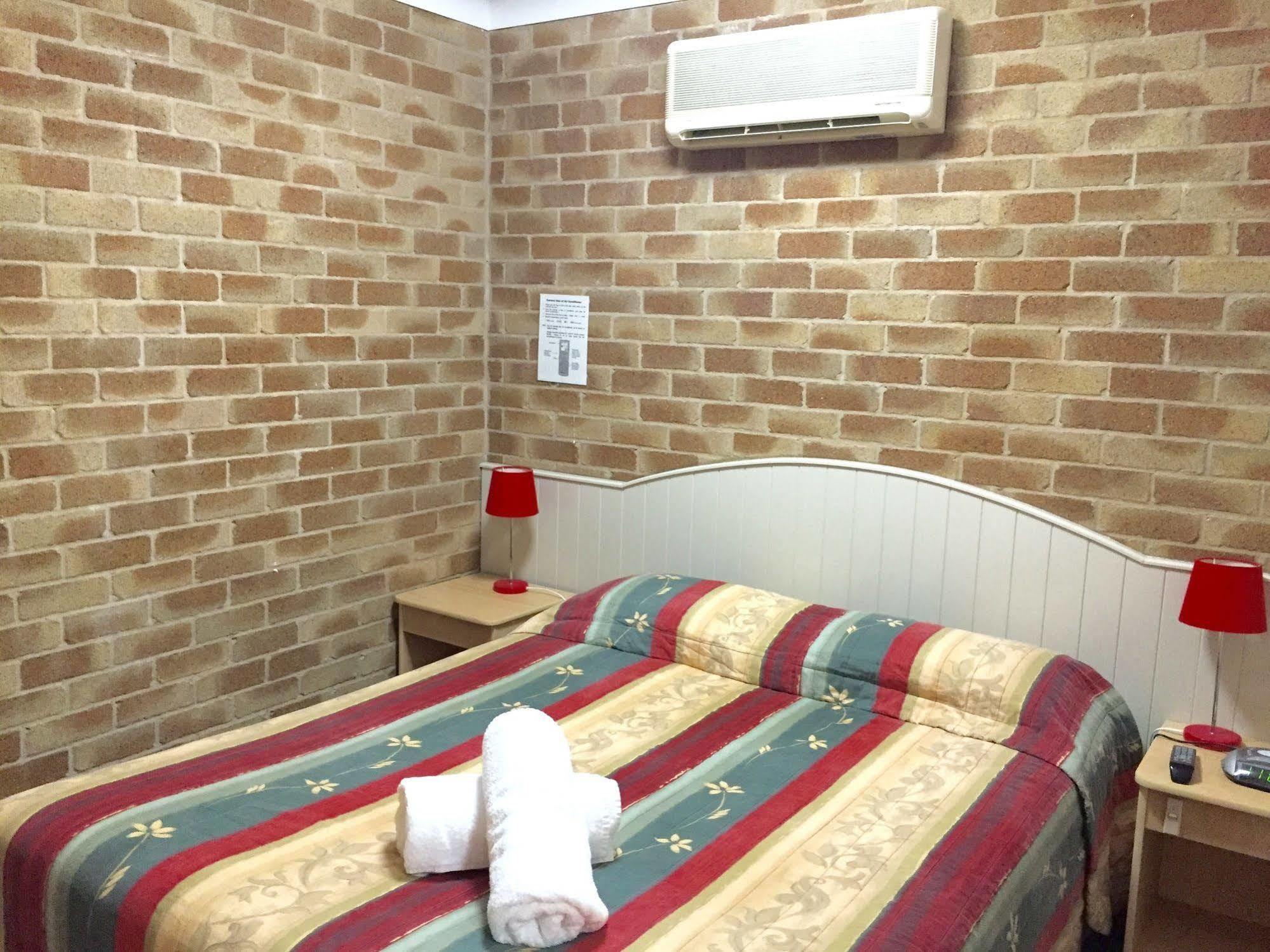 Country Gardens Motor Inn Toowoomba Exterior foto