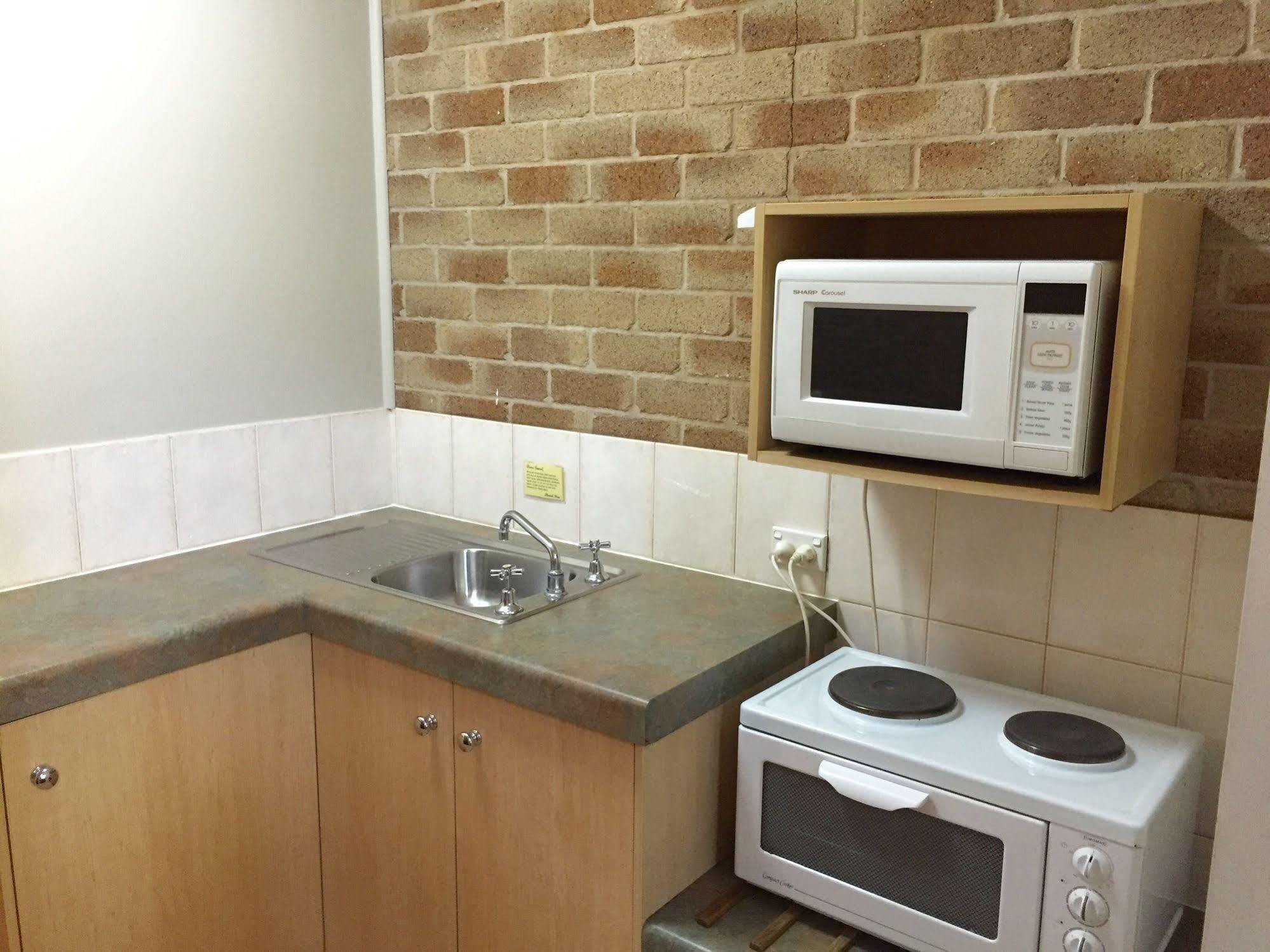 Country Gardens Motor Inn Toowoomba Exterior foto