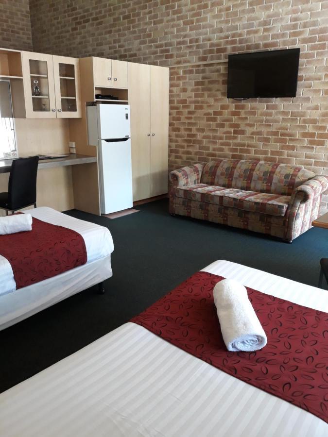 Country Gardens Motor Inn Toowoomba Exterior foto